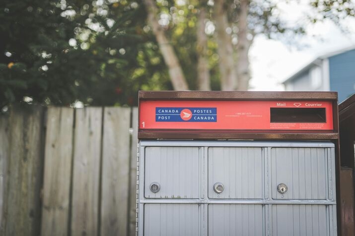 canada post