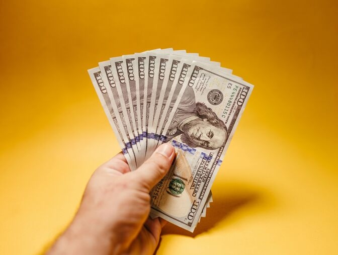 money earn 24​